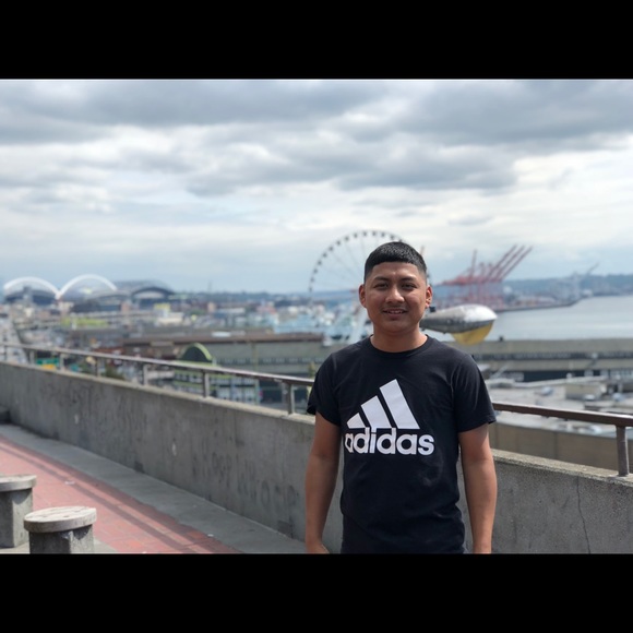 Meet your Posher, Jorge - Picture 1 of 1